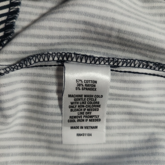 New Striped Blue-White Shorts / Size 16 - Picture 7 of 8